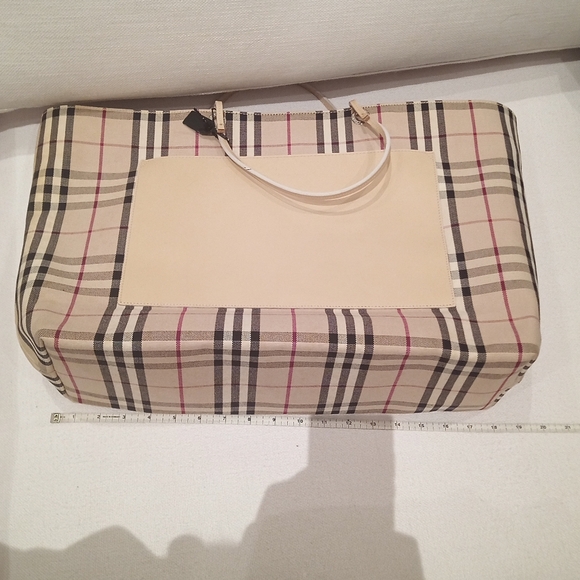 Fab! Rare NWT LARGE Burberry Novacheck Canvas & Leather Tote (Vintage Deadstock) - Picture 9 of 16